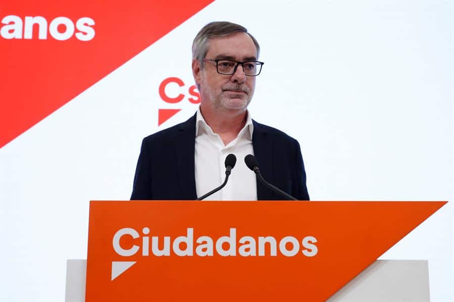 Villegas invita a los críticos a presentar "modelos de partido" alternativos a Arrimadas