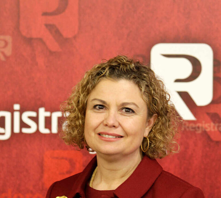 "En el Registro ha confiado siempre la República, la Monarquía y la dictadura"