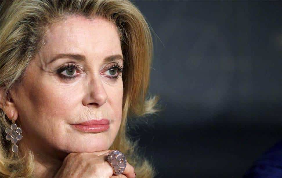 La actriz Catherine Deneuve, hospitalizada de urgencia