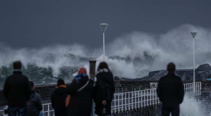 Una veintena de provincias siguen en alerta por nieve, lluvia, frío, viento y oleaje