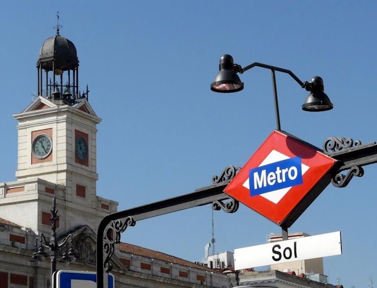 La estación de Cercanías de Sol cerrará de 19 a 21 horas de este jueves al sábado para controlar la movilidad