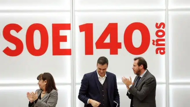 El PSOE buscará una mayoría de gobierno con Podemos, Cs y los regionalistas
