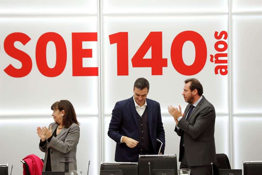 El PSOE buscará una mayoría de gobierno con Podemos, Cs y los regionalistas
