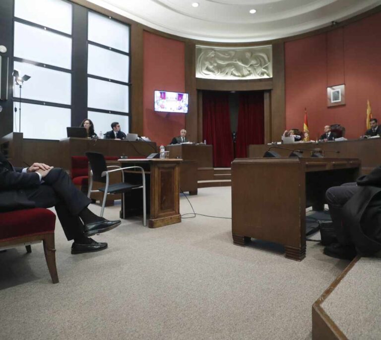 Torra declara al juez que la orden de retirar los lazos amarillos era "ilegal"