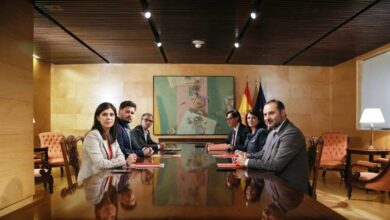 Los peones de Junqueras y Puigdemont en la mesa de diálogo de Pedro Sánchez