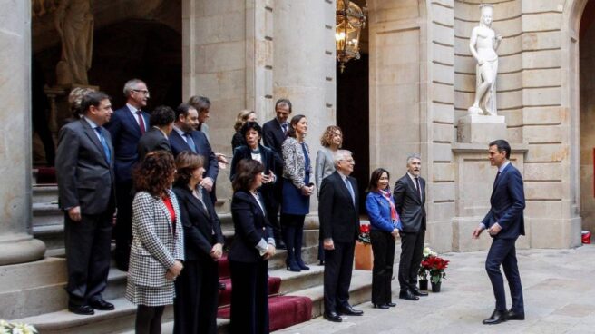 Pedro Sánchez preside el Consejo de Ministros en Llotja de Mar (Barcelona).