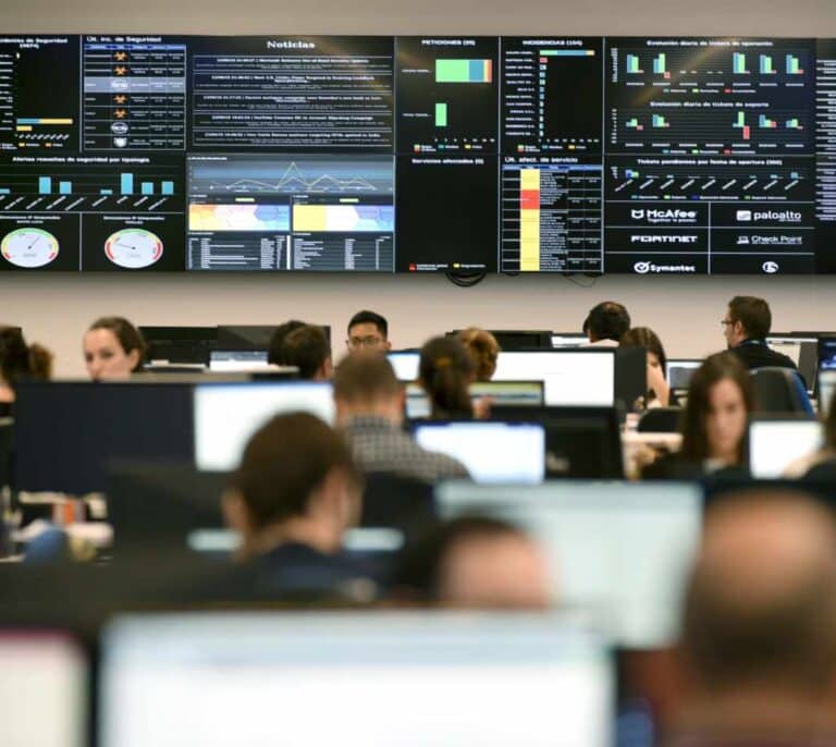 El ‘búnker’ de Telefónica que controla la ciberseguridad y los datos del Ibex y el Gobierno