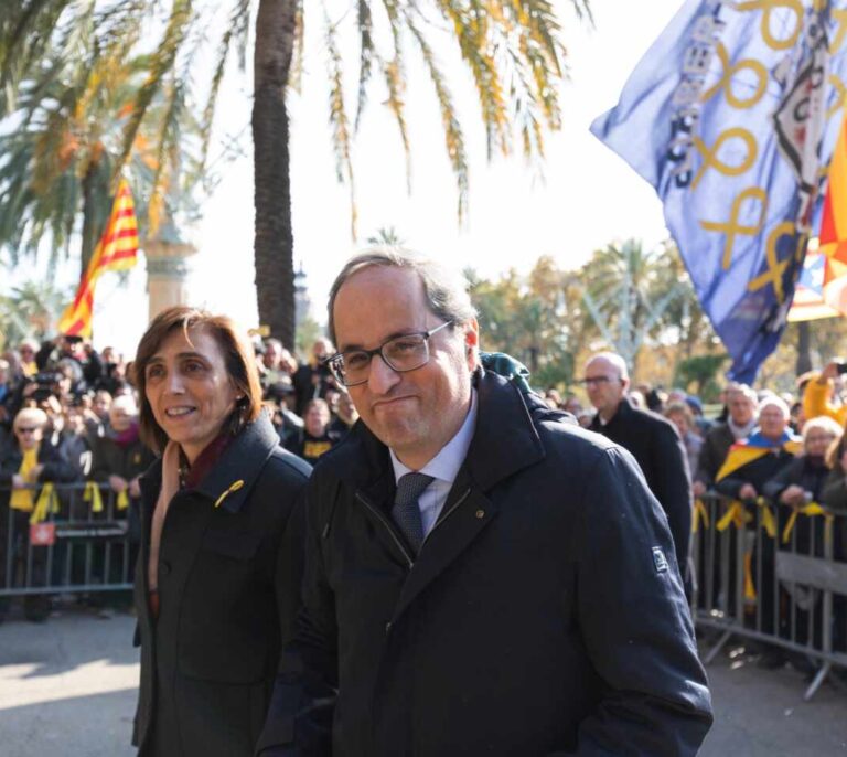 La Justicia paraliza la reapertura de seis embajadas catalanas pero Sánchez dará luz verde a tres