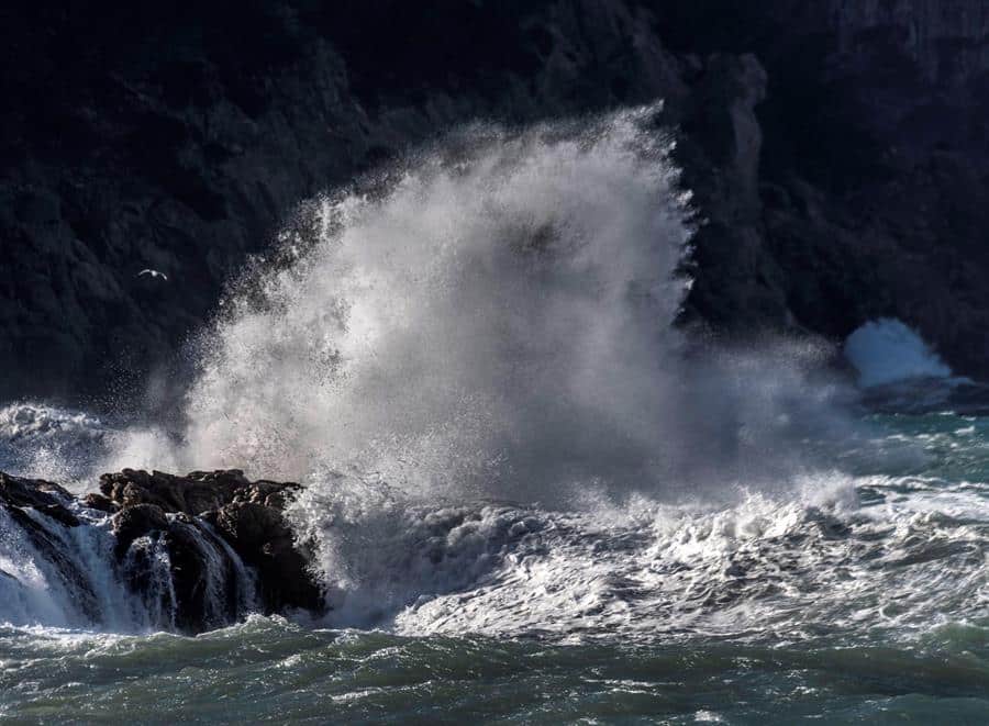 El viento alcanza los 143 km/h en Viveiro (Lugo)