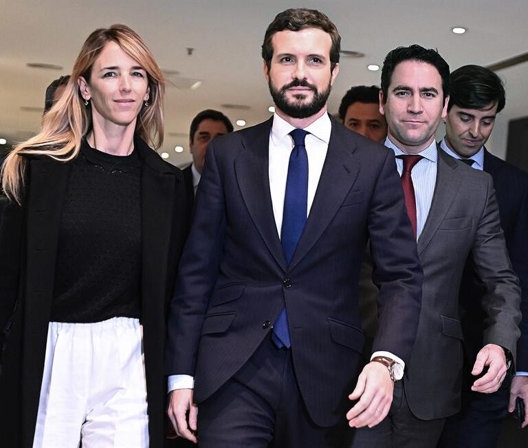 PP y Cs piden a Sánchez que comparezca para explicar las presiones a la Abogacía del Estado