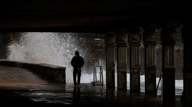 La semana comienza con cuarenta provincias bajo aviso por lluvias y viento