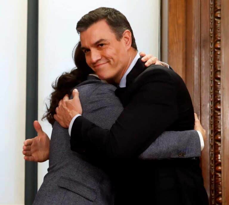 La comunicación será clave para disimular las puñaladas y los celos entre Sánchez e Iglesias