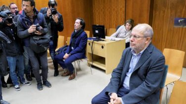 Igea niega haber amenazado a un militante pero sí haber estado "desagradable" con él