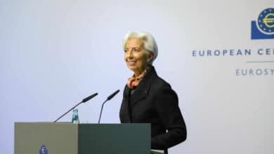 Lagarde se estrena sin cambios al frente del BCE: calca el último comunicado de Draghi