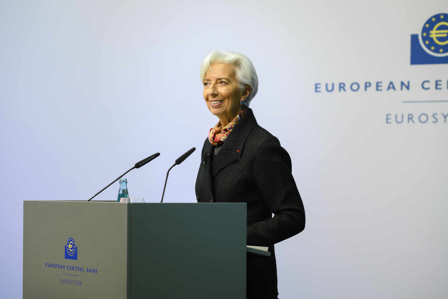 Lagarde se estrena sin cambios al frente del BCE: calca el último comunicado de Draghi