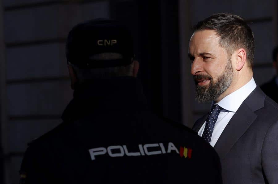 Abascal vincula al PSOE con el incidente en el centro de Menas "para incitar el odio contra Vox"