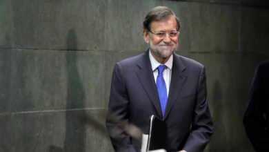 Rajoy apela al centrismo ante Casado "sin arrastrar doctrinas ni orejeras"