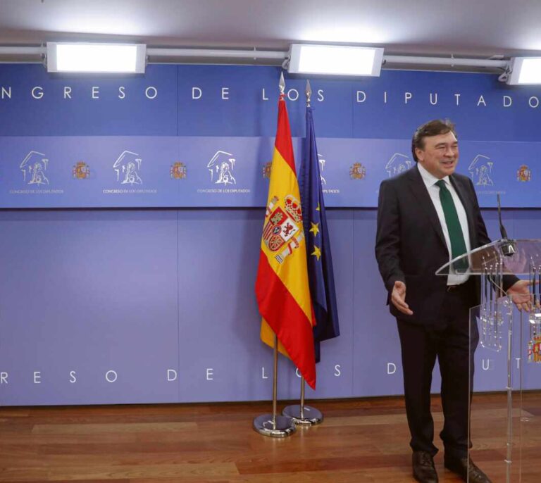 Teruel no existe: Lastra planta a Guitarte por una llamada de Moncloa