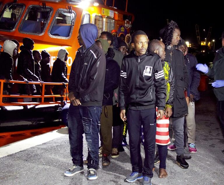 Casi 400 inmigrantes han sido rescatados desde el viernes en pateras