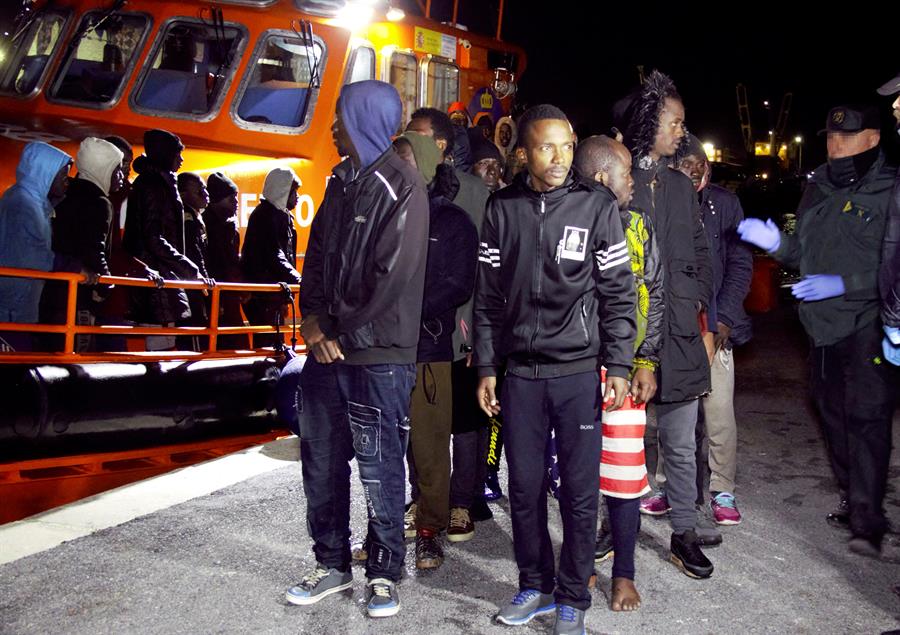 Casi 400 inmigrantes han sido rescatados desde el viernes en pateras