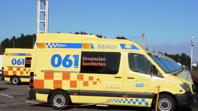 Dos heridos tras caer 20 metros con su coche desde la muralla de Baiona (Pontevedra)