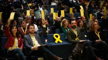 JxCat y la Junta Electoral amenazan el consejo de ERC que debe aprobar la investidura