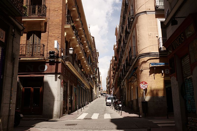 Hallan un feto en un contenedor en el barrio de Malasaña de Madrid