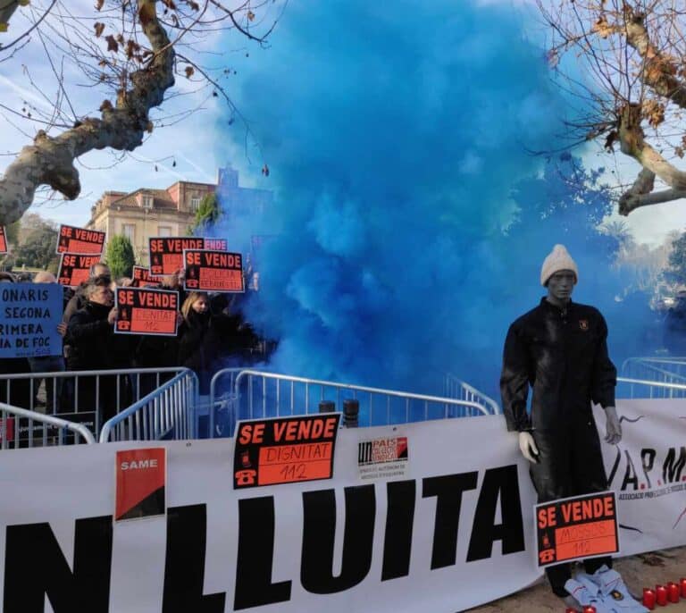 Los Mossos también piden equiparación: cobran 3.500 € menos al año que los Bomberos