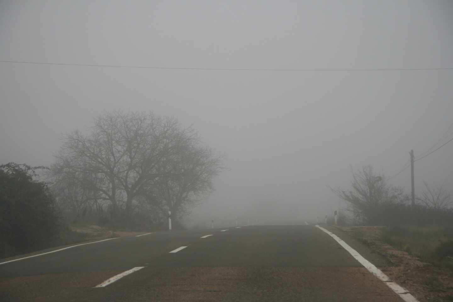 La niebla reduce la visibilidad en 830 kilómetros viarios de Castilla y León