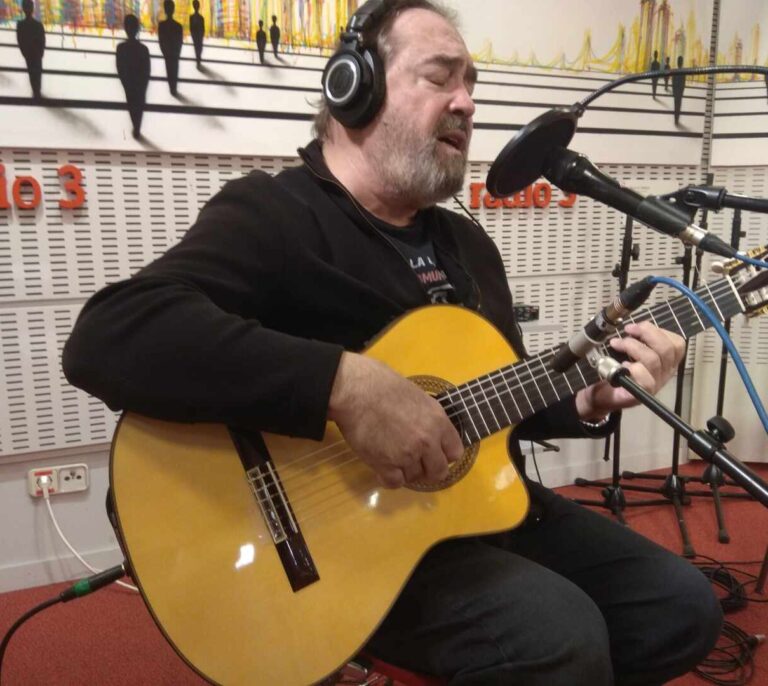 Muere el cantante y actor Patxi Andión en un accidente de tráfico