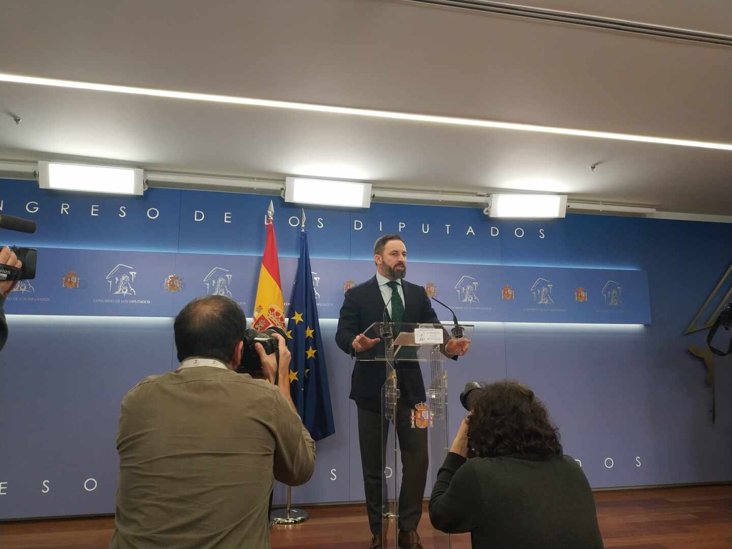 Abascal advierte que un "Gobierno del Frente Popular es una declaración de guerra política"