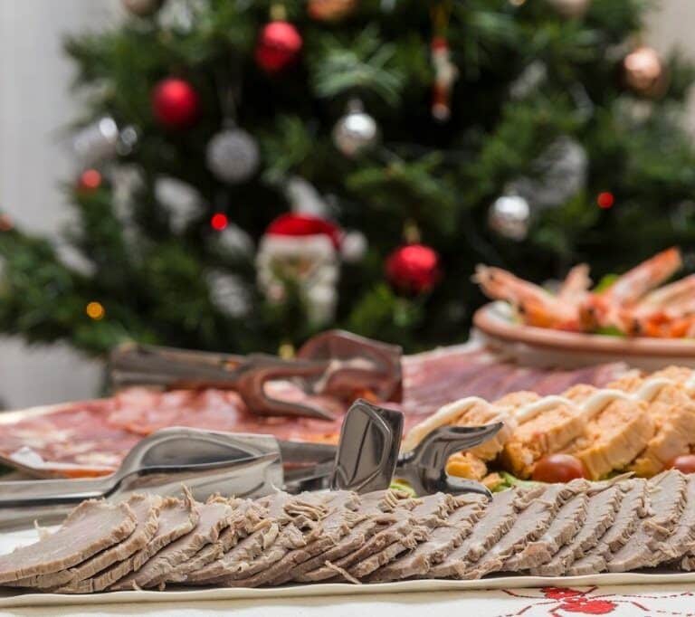 Los españoles destinan casi 2.500 millones a las compras navideñas