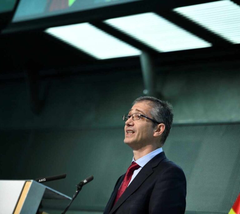 El Banco de España augura una caída del PIB del 12% aunque no descarta "escenarios más adversos"