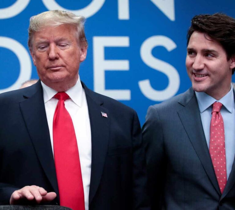 Trump se despide de la cumbre de la OTAN a la francesa tras la burla de líderes europeos
