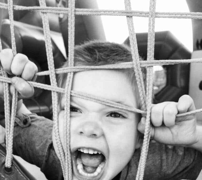 Cómo sobrevivir con dignidad frente la rabieta de un niño