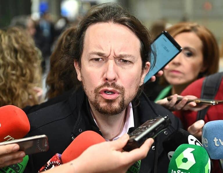 Iglesias refuerza las negociaciones de Sánchez con ERC a la espera de la Abogacía