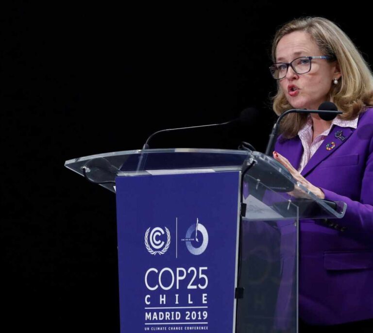 Calviño no confirma que España cumplirá el 2% de déficit: “Estamos haciendo todo lo posible”