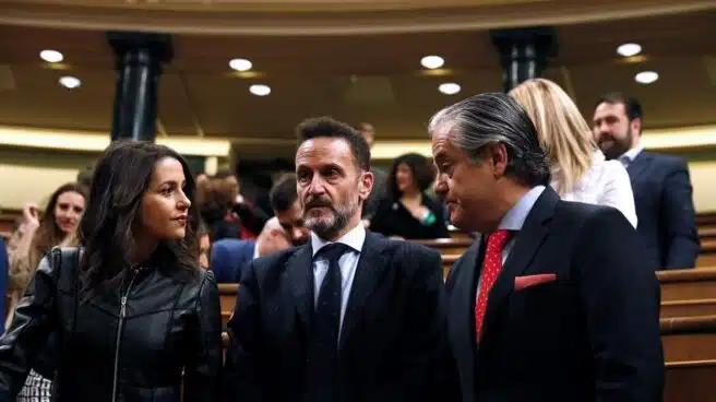 Arrimadas se reunirá con Sánchez aunque no incluya a Casado para dar "el primer paso"