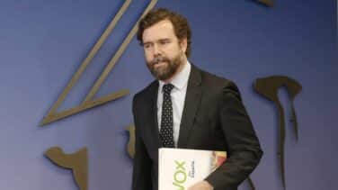 Espinosa de los Monteros denuncia en comisaría el robo de su portafolios
