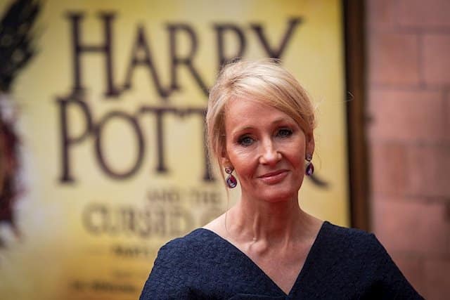 J.K. Rowling, acusada de transfobia después de un polémico comentario