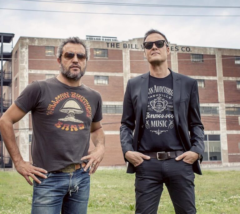 Música, 'trátame bien': Un ex de MCLAN lanza su carrera en solitario