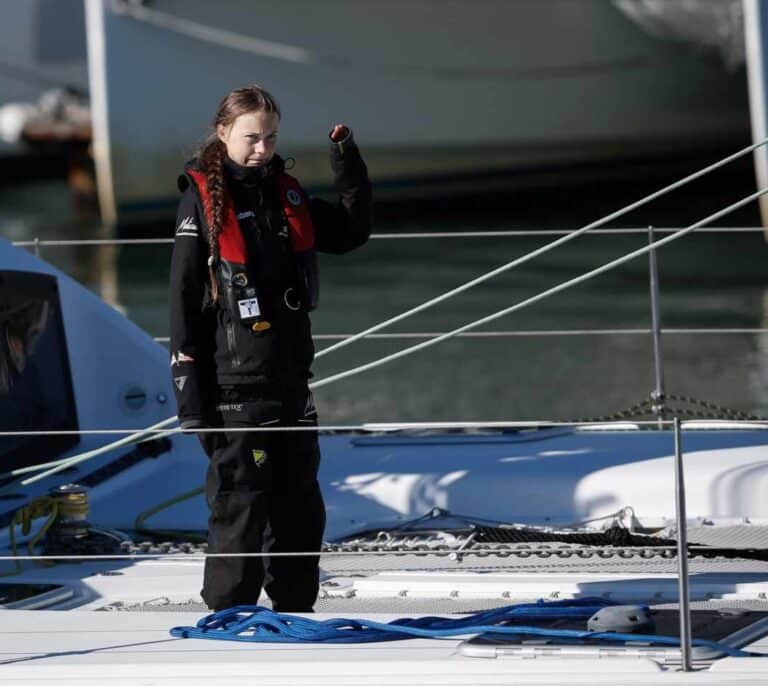 Ni Greta Thunberg viaja sin contaminar: llegará a Madrid en tren-hotel con locomotora diésel