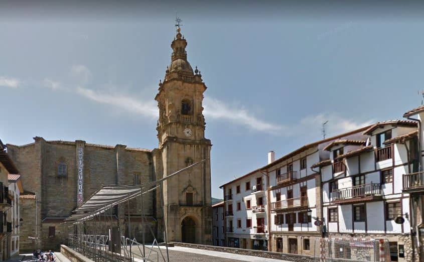 Dos curas vascos piden el acercamiento a Euskadi de presos de ETA