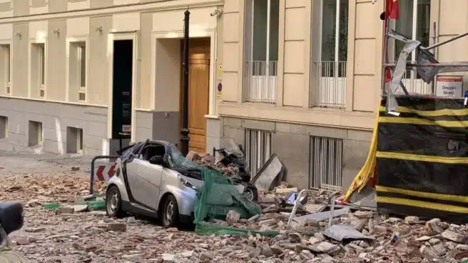 Cae una cornisa de un edificio en obras de Chamberí (Madrid)
