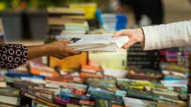 El PP pide que las librerías puedan abrir para recoger encargos