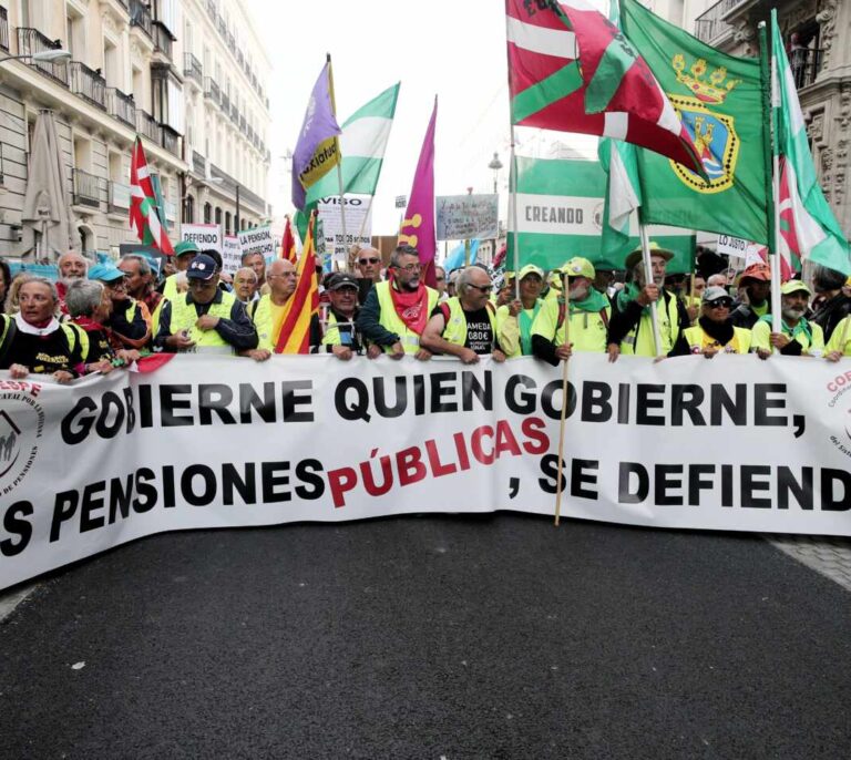 España sólo cubriría 4 meses de pensiones con el ahorro de 4 años de deuda en mínimos
