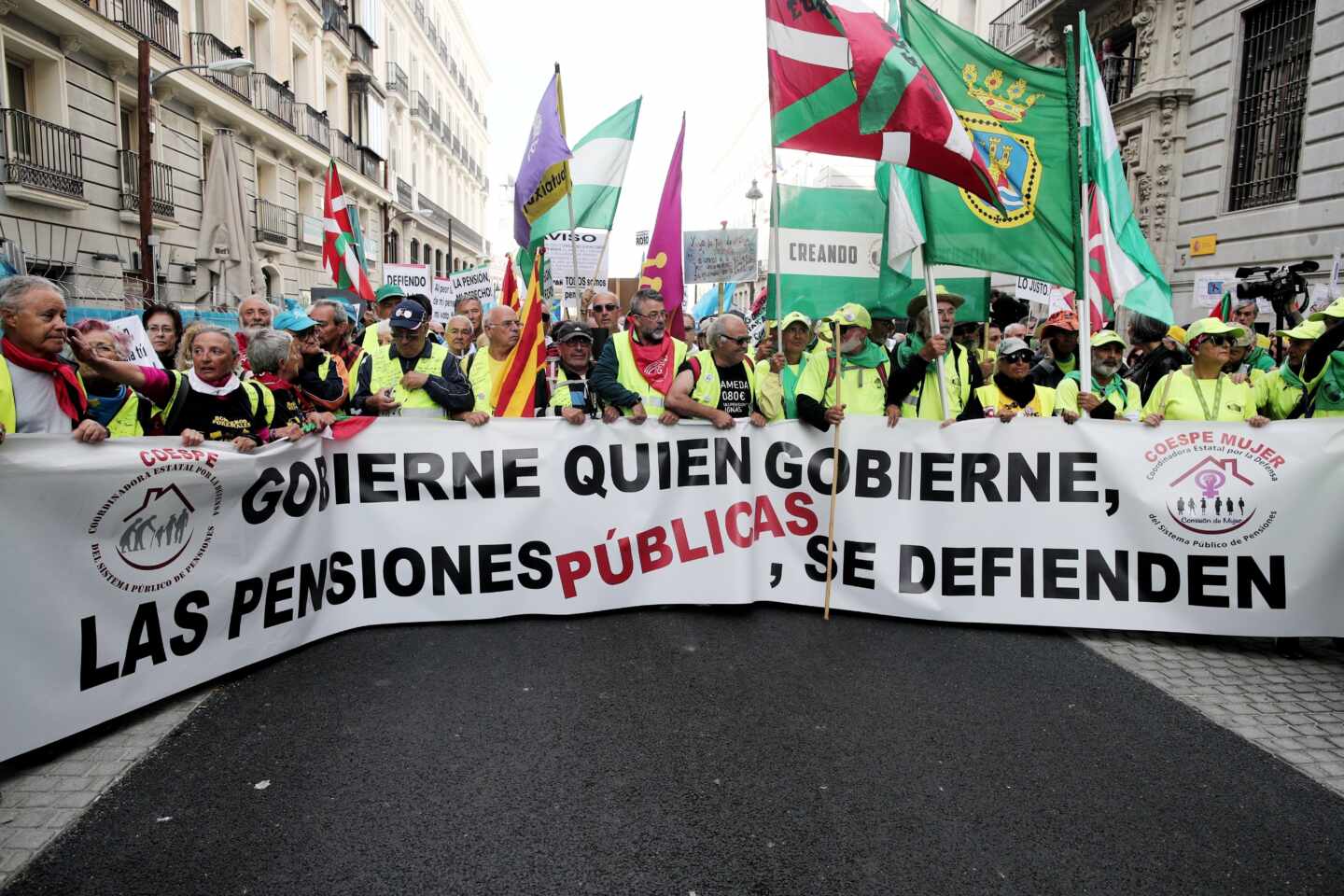 España sólo cubriría 4 meses de pensiones con el ahorro de 4 años de deuda en mínimos