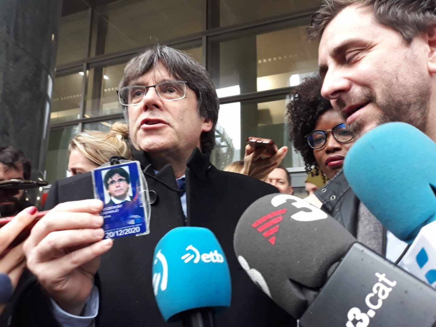 El informe del Parlamento Europeo propone retirar la inmunidad a Puigdemont, Comín y Ponsatí