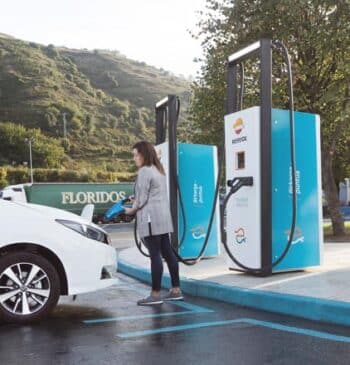 España dispara la instalación de nuevos puntos de recarga 'ultrarrápidos' para coches [...]