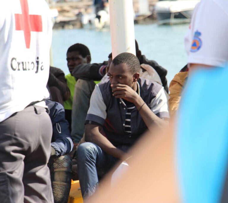 Se reduce en un 50% la inmigración que llega a España por mar de manera irregular